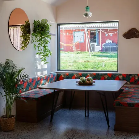 Dom wakacyjny Stylish Dublin Coastal As Seen On Tv Donabate