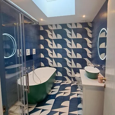 Stylish Dublin Coastal As Seen On Tv Dom wakacyjny